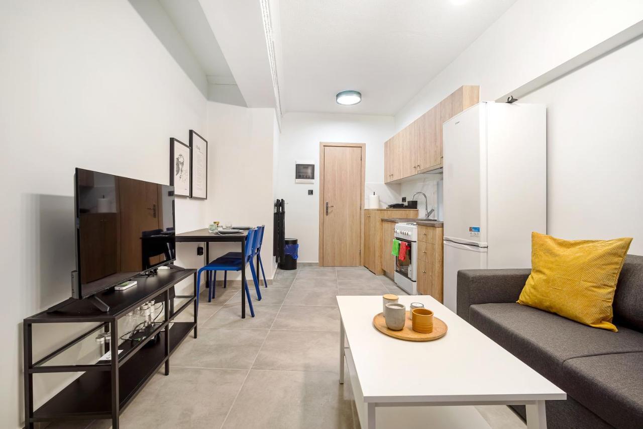 Marco'S Apartment Athena Bagian luar foto